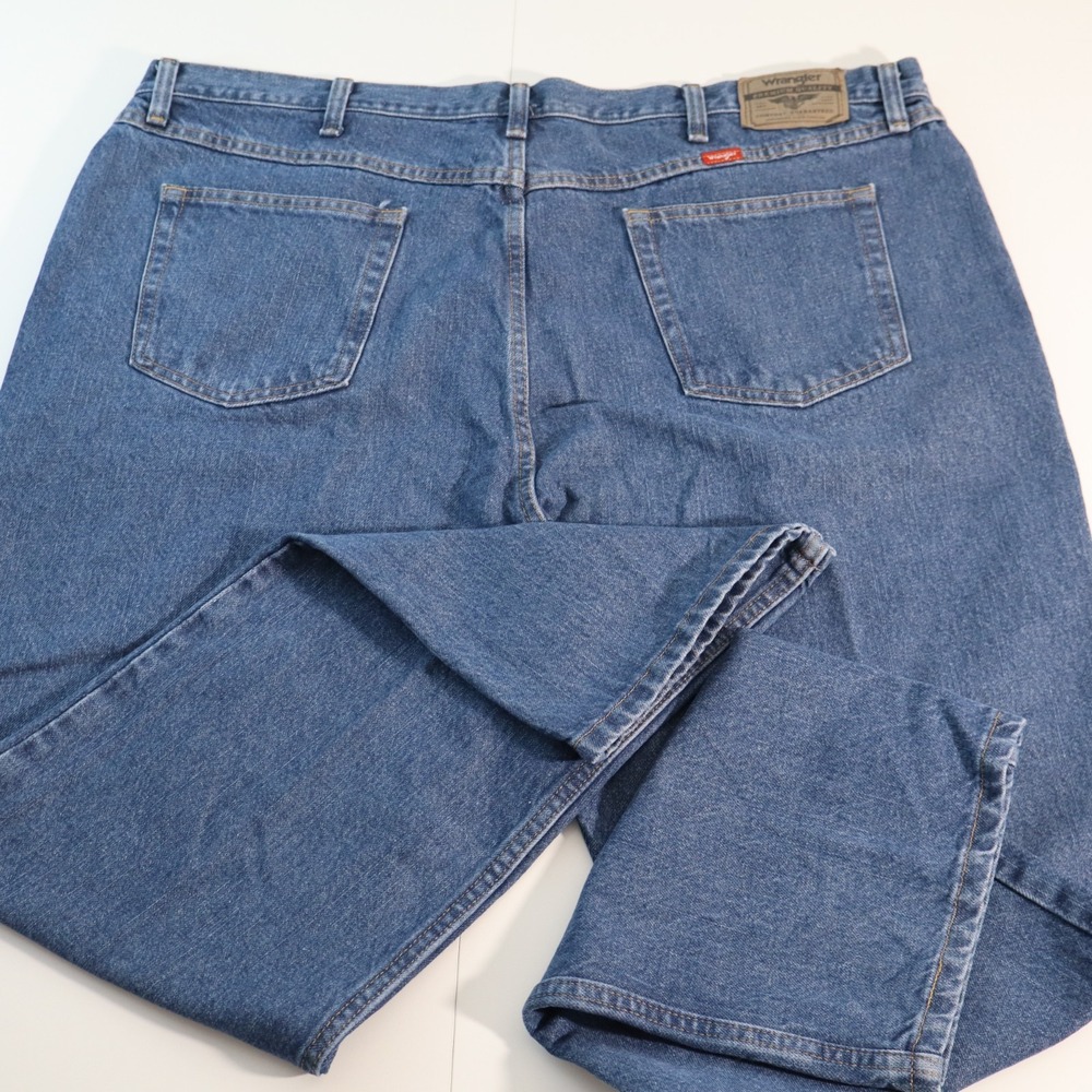 Wrangler Authentics Men's Straight Leg Jeans Blue Dark Regular Fit 46x30 - Picture 4 of 9